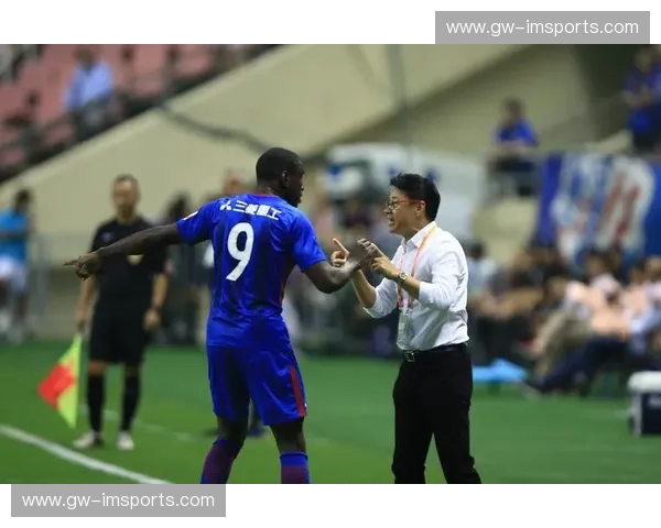 蓝色的图腾与不熄的烽火:江苏舜天vs上海申花,长三角德比的江湖往事